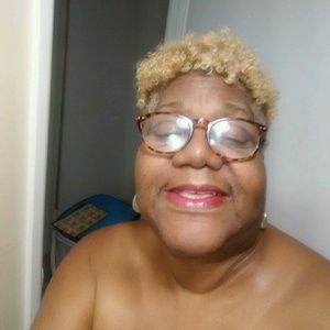 Meet your Posher, Joann